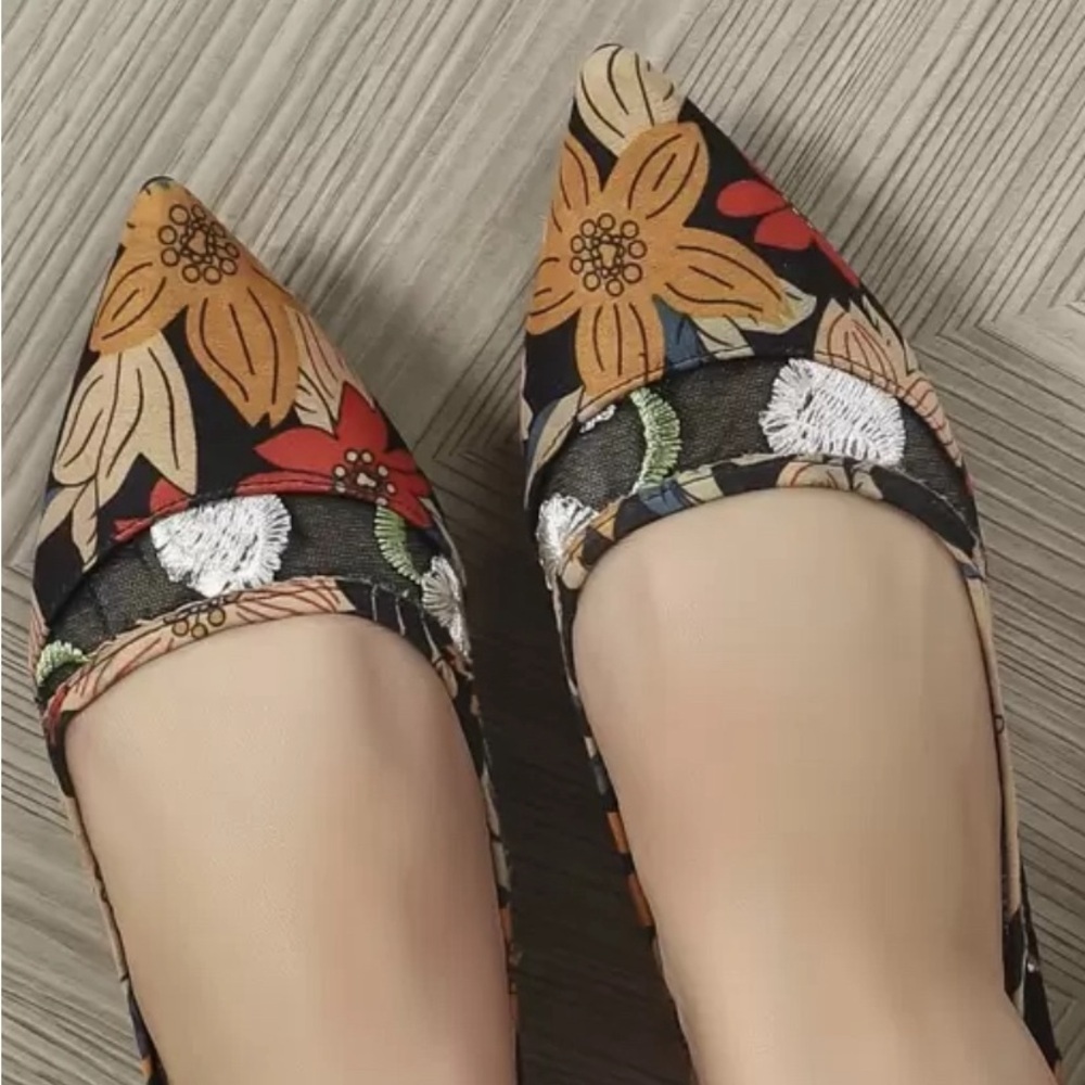 SHEIN Floral Pointed Toe Ballet Flats Cottagecore Balletcore EU 43 Size 10/11 - Picture 4 of 13